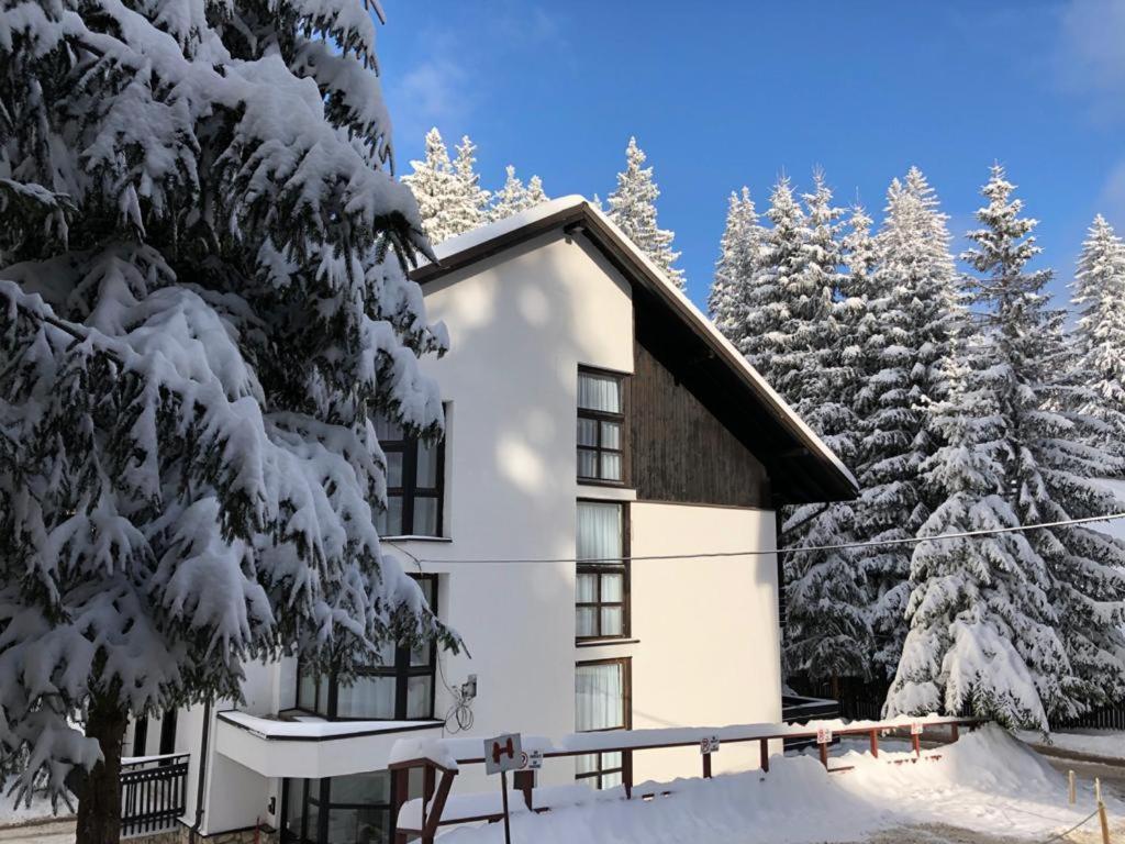 Montana Residence Poiana Brasov Εξωτερικό φωτογραφία